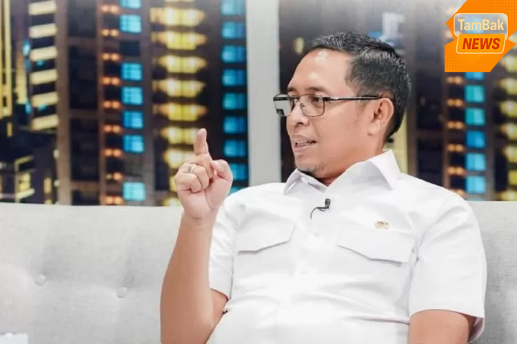 Tak Lagi Jabat PCO, Hasan Nasbi Diangkat Jadi Komisaris Pertamina